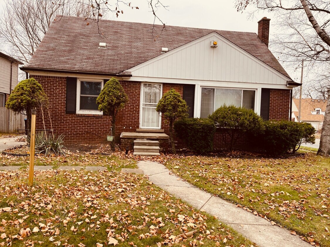 15165 Grandville Ave, Detroit, MI 48223 House Rental in Detroit, MI