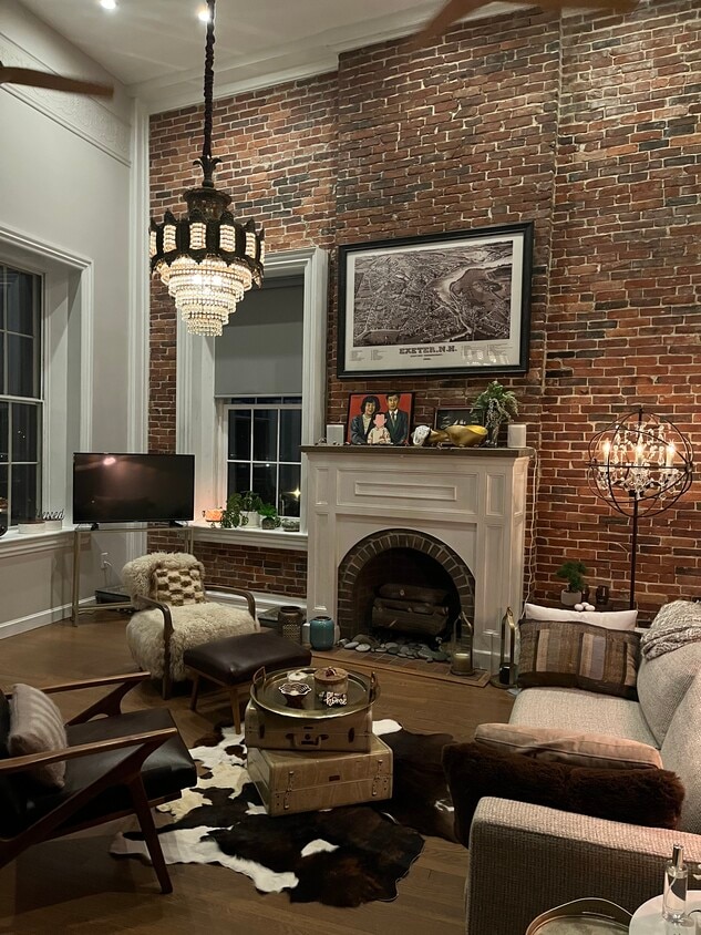 Living Room - 163 Water St