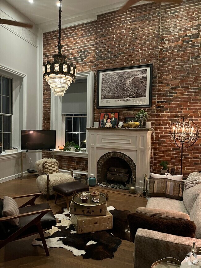 Front Street Historic District Short Term Apartments for Rent Exeter