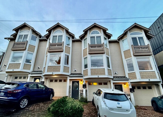 Front View - 404 Aloha St