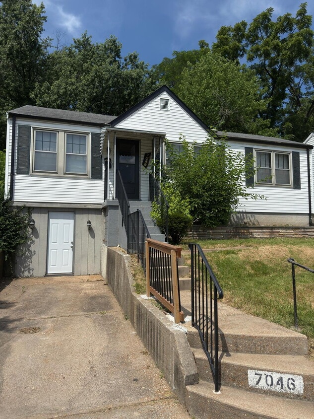 Primary Photo - Well-Cared-For Home in St. Louis 63136