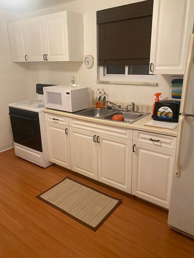 Foto principal - 523 Windsor Ave