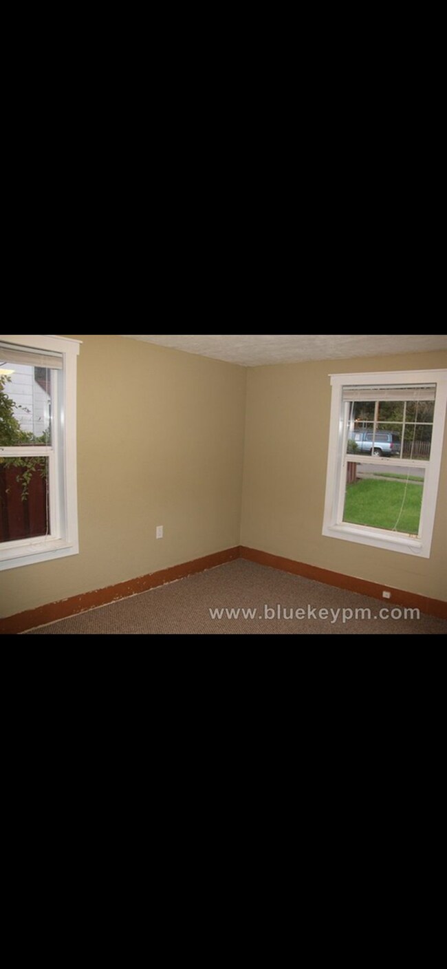 Building Photo - 3109 Fairmount Ave