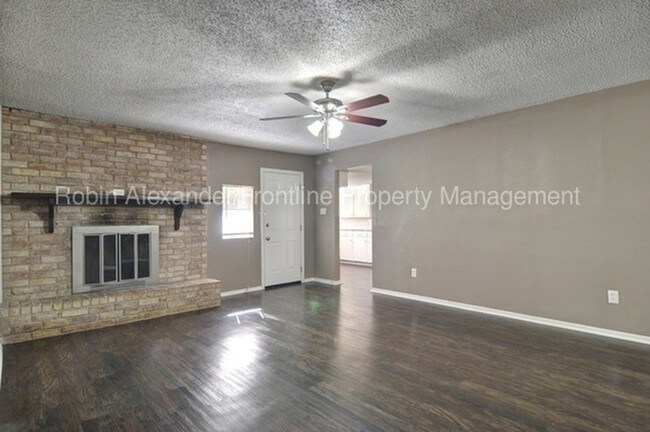 Foto del edificio - 1010 Wembley Rd