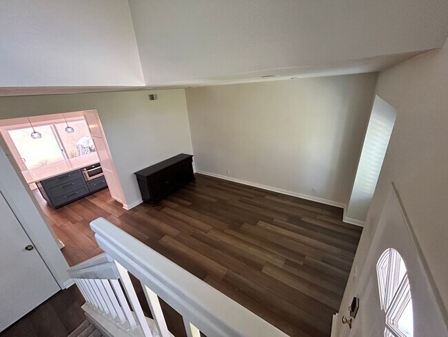 Foto del edificio - 340 Fallingstar