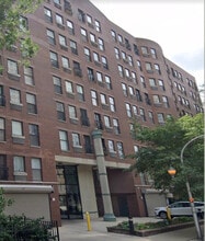 Building Photo - 711 W Gordon Terrace