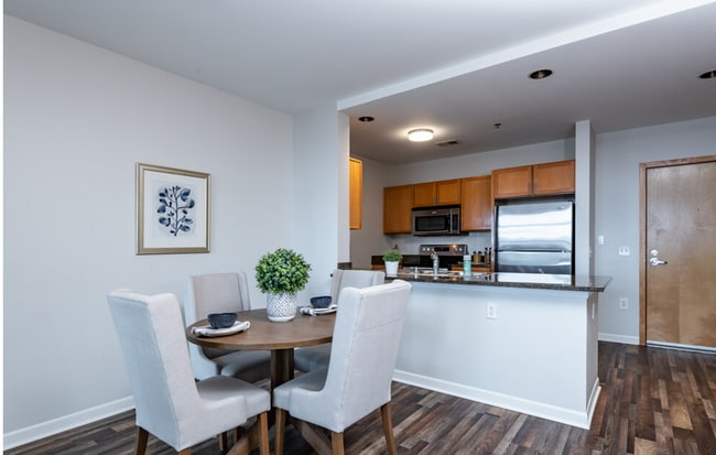 Interior Photo - Bayshore Place