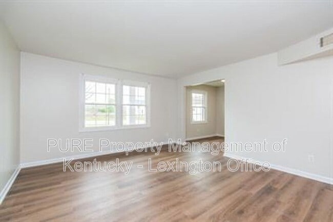 Building Photo - 429-1 Chestnut St