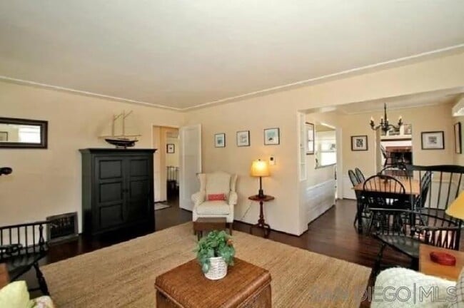 Building Photo - 307 Rosemont St
