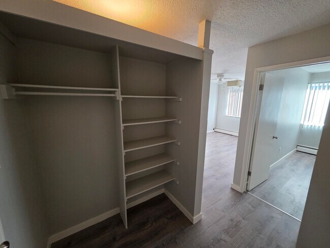 Foto del edificio - 233 E Arvada St