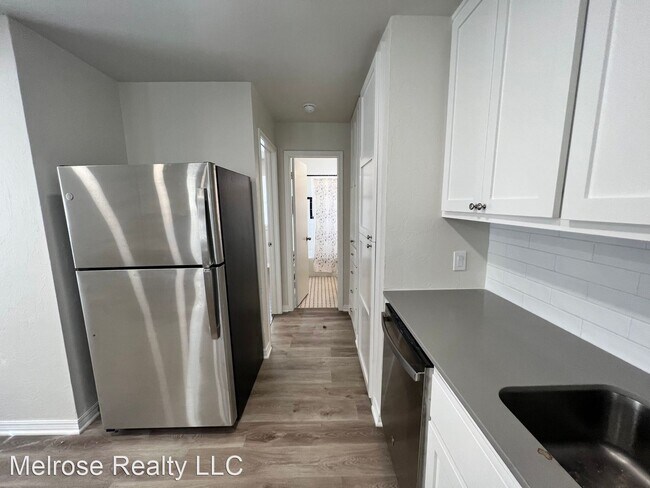 Building Photo - 1 br, 1 bath House - 221 NE 26th, Apt A