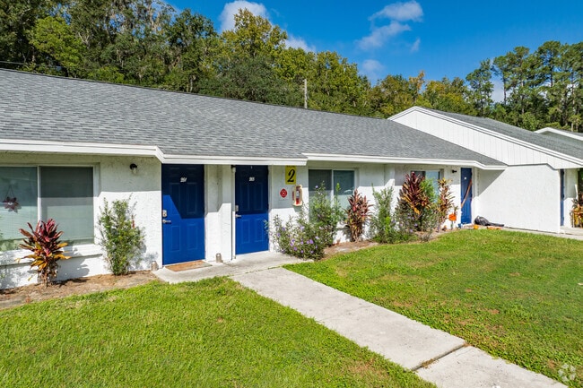 181 Dryden Pl Brooksville, FL - Sunny Creek Apartments