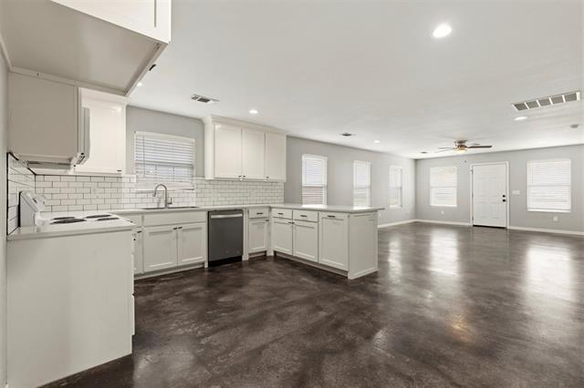 Building Photo - 933 Rice St