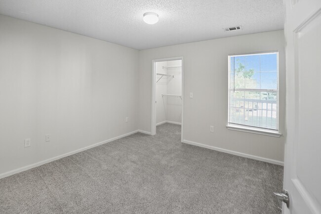 Dormitorio - Crescent Pointe Apartments