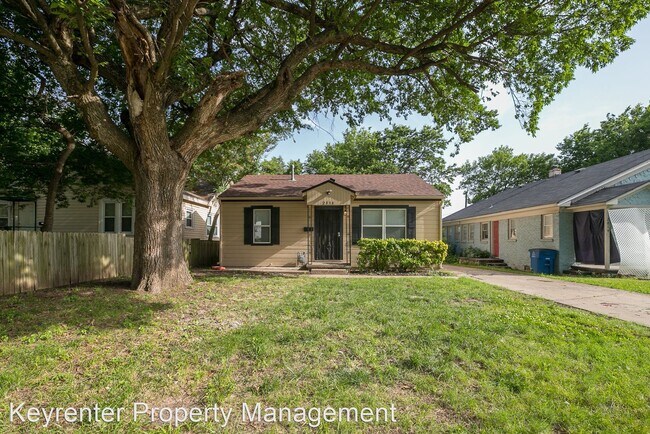 Foto del edificio - 2 br, 1 bath House - 2818 E Admiral Ct