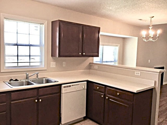 Building Photo - 5640 Regent Village Dr