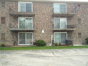 Building Photo - 5854 W 76th Pl
