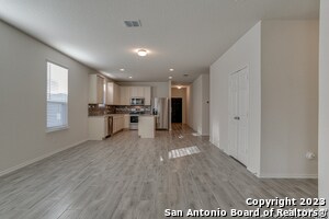 Building Photo - 230 Kotara Cyn