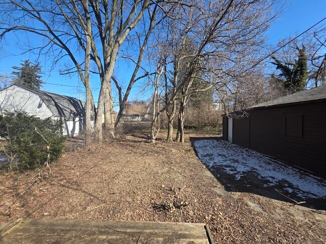 Foto del edificio - 18302 Wormer Ave