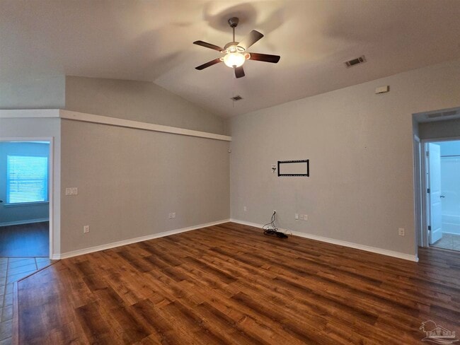 Building Photo - 5574 Peach Dr