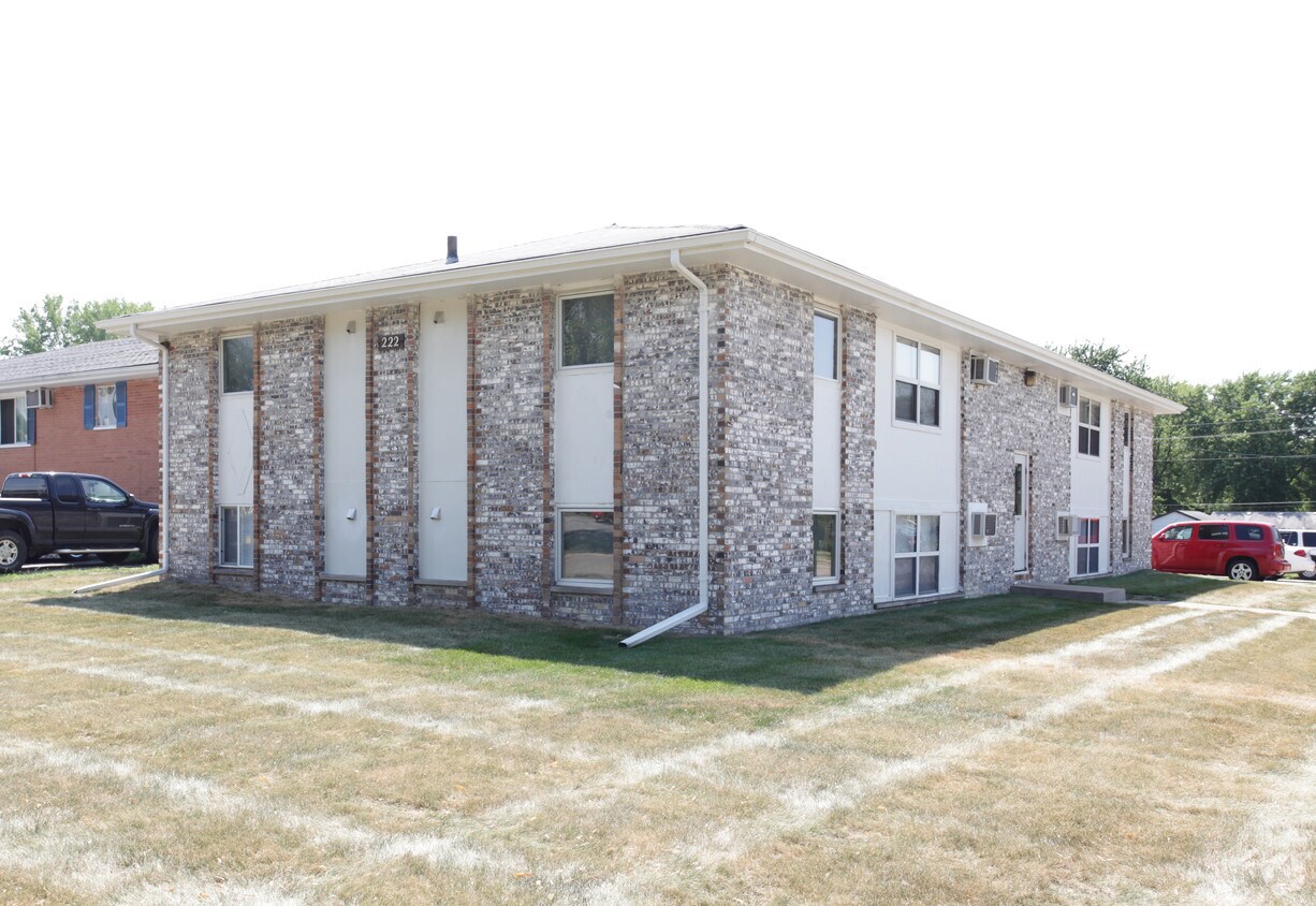 Building Photo - TMG Ankeny
