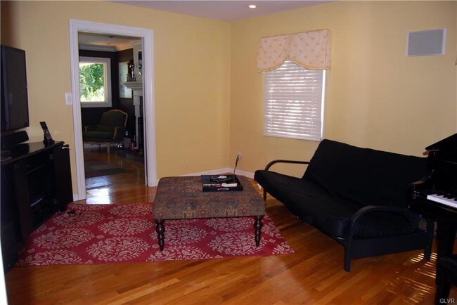 Foto del edificio - 1488 Saucon Meadow Ct