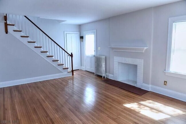 Building Photo - 1306 N Juniata St