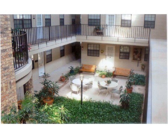Atrio del jardín Apartaments - Atrium Garden Apartments