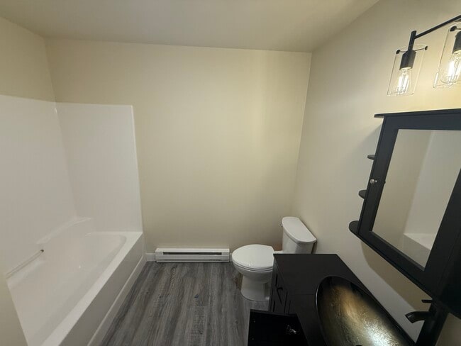 Building Photo - Valley View Estates C