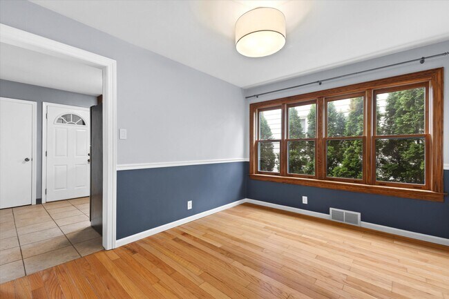 Building Photo - 4020 S 2nd St