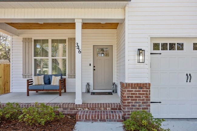 Foto del edificio - 346 Gun Club Dr