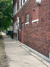 Building Photo - 2006 W Giddings St