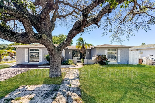 Foto del edificio - 10005 Regency Park Blvd