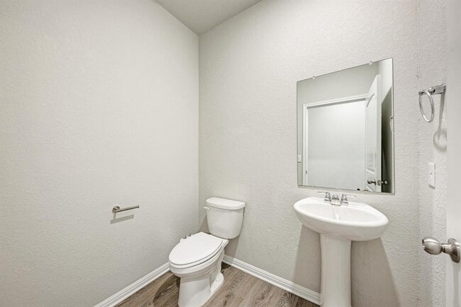 Foto del edificio - 1232 Vogel Dr