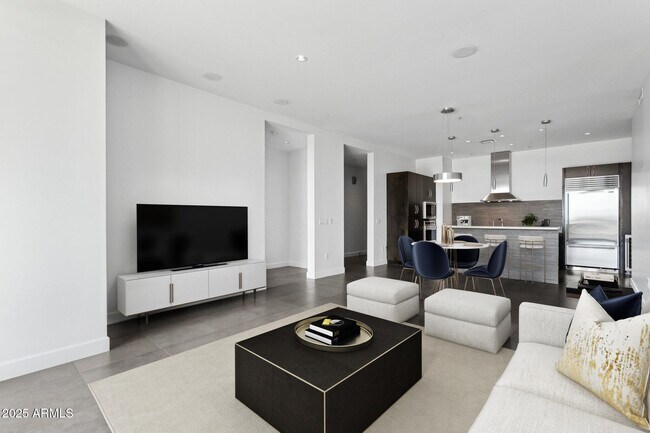 Foto del edificio - 15215 N Kierland Blvd