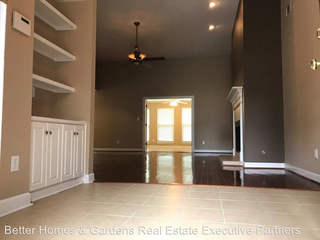 Foto del edificio - 4 br, 2 bath House - 2959 William Few Pkwy