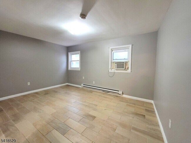 Foto del edificio - 423 2nd St