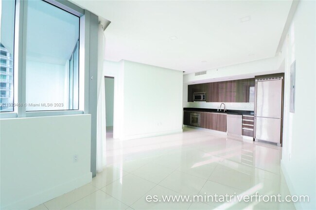 Foto del edificio - 92 SW 3rd St