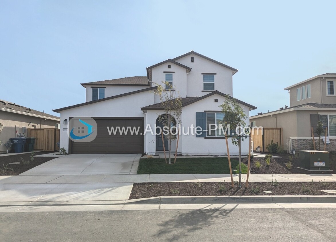 Foto principal - Amazing 3 Bed / 2.5 Bath Brand New Nextgen...