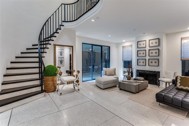 Foto del edificio - 3717 Prescott Ave