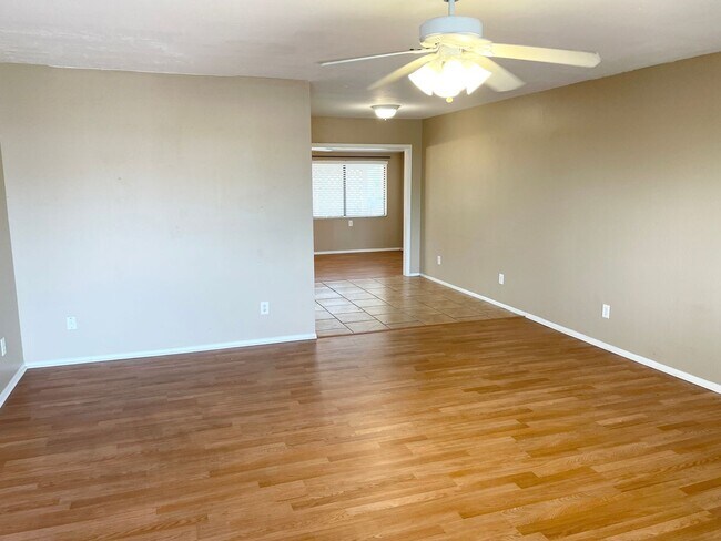 Foto del edificio - 2 Bed 2.5 Bath Single Level Home In Morris...