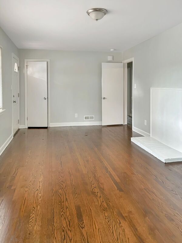 Building Photo - 3410 Bonaire Dr