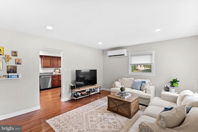 Foto del edificio - 219 Josephine St