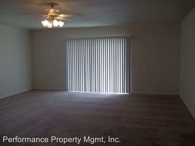 Building Photo - 3 br, 2 bath House - 4028 E. Garland Ave.