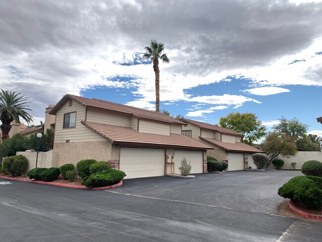 Foto del edificio - 3267 Dawnflower St