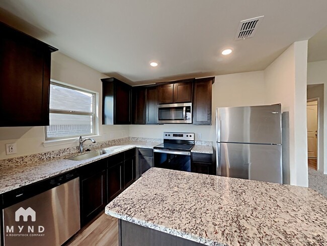 Foto del edificio - 116 Bandana Cir