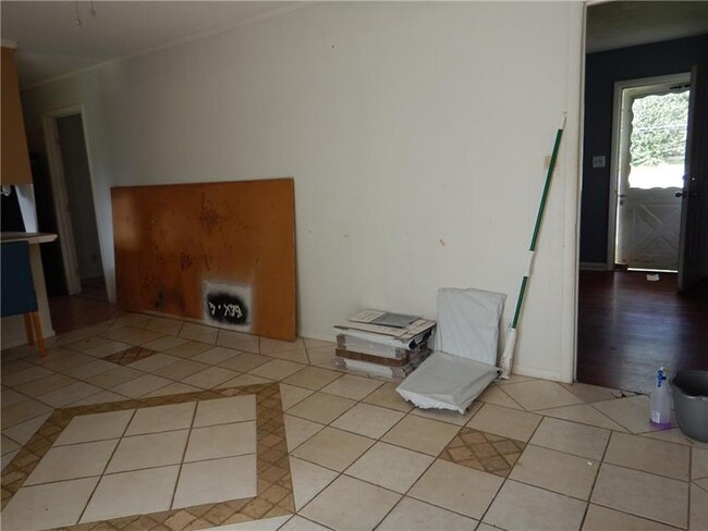 Foto del edificio - 1045 Beaver Ruin Rd
