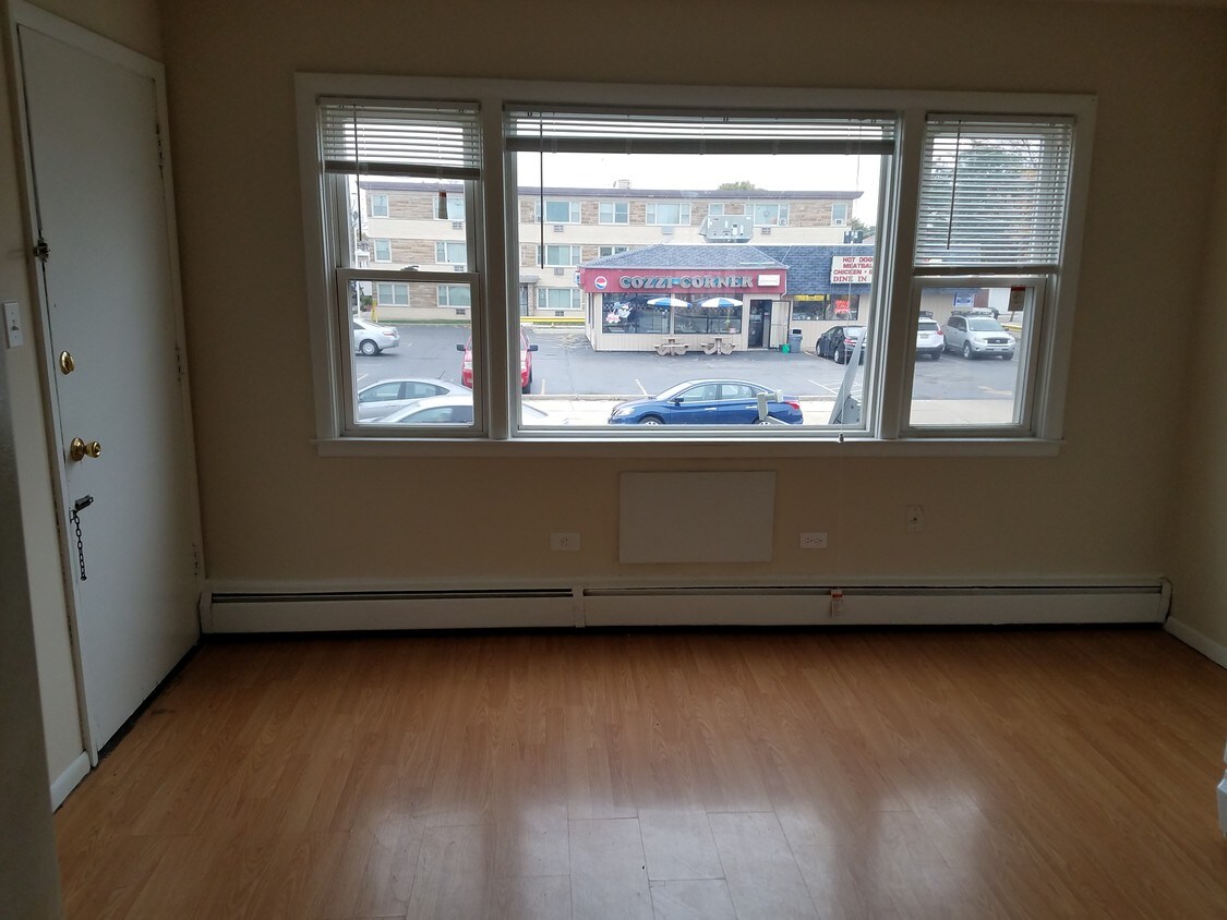 Foto del edificio - 3443 S Central Ave