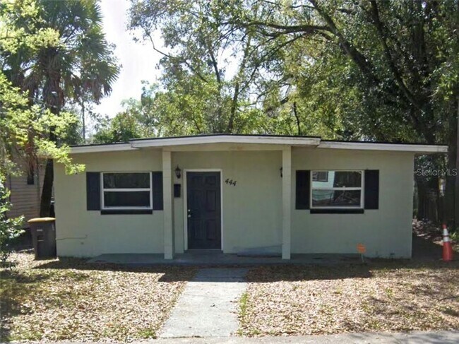 Foto del edificio - 444 W 25th St