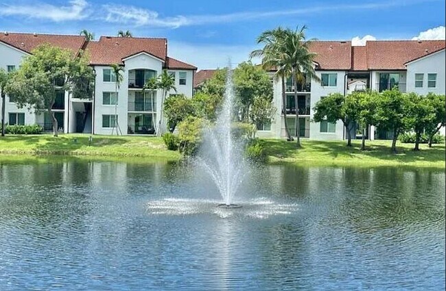 Foto del edificio - 1013 Villa Ln